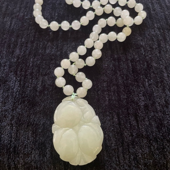 Vintage Asian jade necklace - Picture 6 of 8